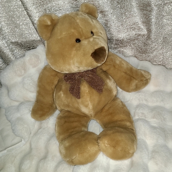 Commonwealth Other - Tan and Brown vintage 1999 Stuffed Bear with Soft Plush Texture